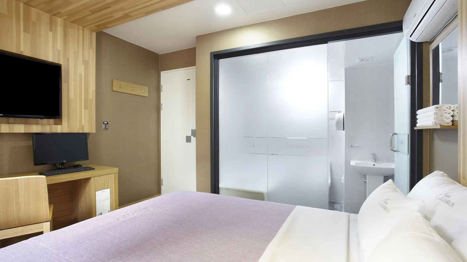 Cloud 9 Hotel Busan