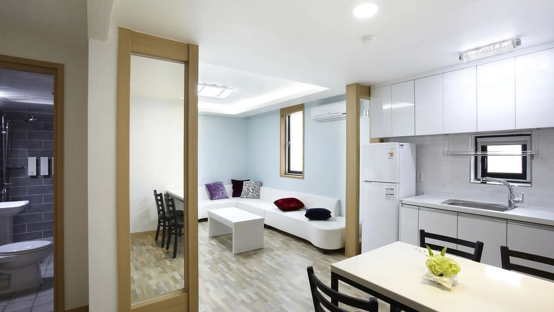 Cloud 9 Hotel Busan 2*,  South Korea